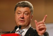 Порошенко обещает стабилизировать курс доллара
